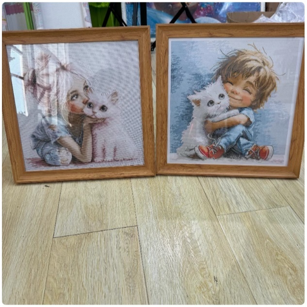 (พร้อมส่ง) ชุดปักครอสติชพิมพ์ลาย เด็ก แมว (Cute girl Cross stitch kit)