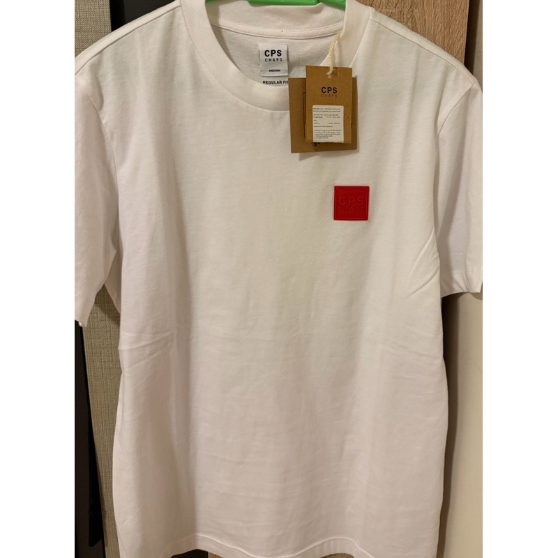 เสื้อยืด cps chaps แท้ size s สีขาว ป้ายครบ (new)