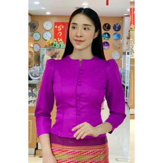 เสื้อใหม่ลาวคอไลลาอัดกาวแน่นแน่นทั้งตัว