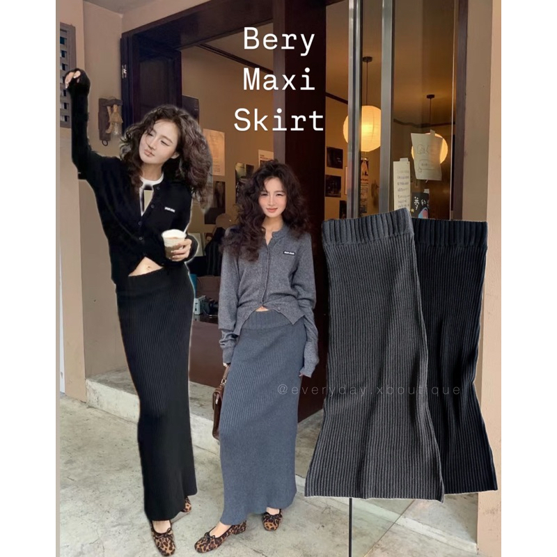 𝗕𝗘𝗥𝗬 𝗠𝗔𝗫𝗜 𝗦𝗞𝗜𝗥𝗧🩶🖤(430฿) กระโปรงยาวผ้าไหมพรม ขอบหนา ทอร่องใหญ่ มีความเรียบเกร๋ ทรงพอดีตัวไม่โคร่ง ถูกต้องที่สุด  onseason