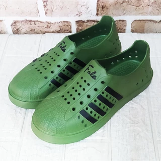 รองเท้าสวมหุ้มส้นคัทชูไฟล่อนสีสดใส เบอร์ 39-44 ราคาถูกคู่ละ 65 บาท น้ำหนักเบามาก ไม่อับชื้น สวมใส่สบาย