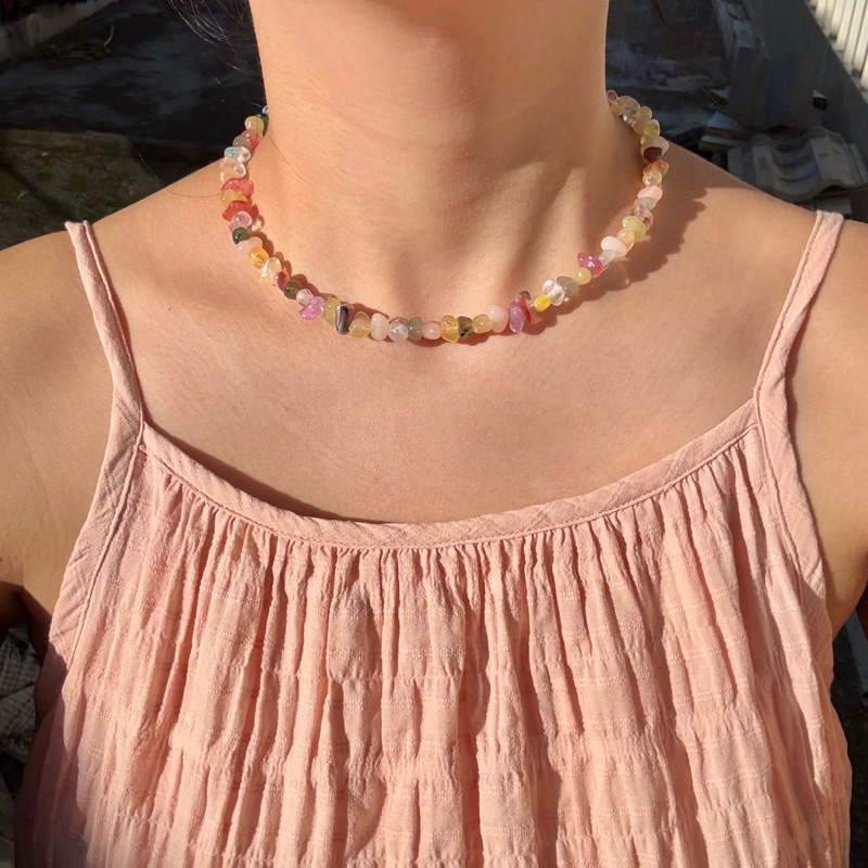 Piing me Necklace | สร้อยคอลูกปัดหินเทียมคละสีแบบล้วน