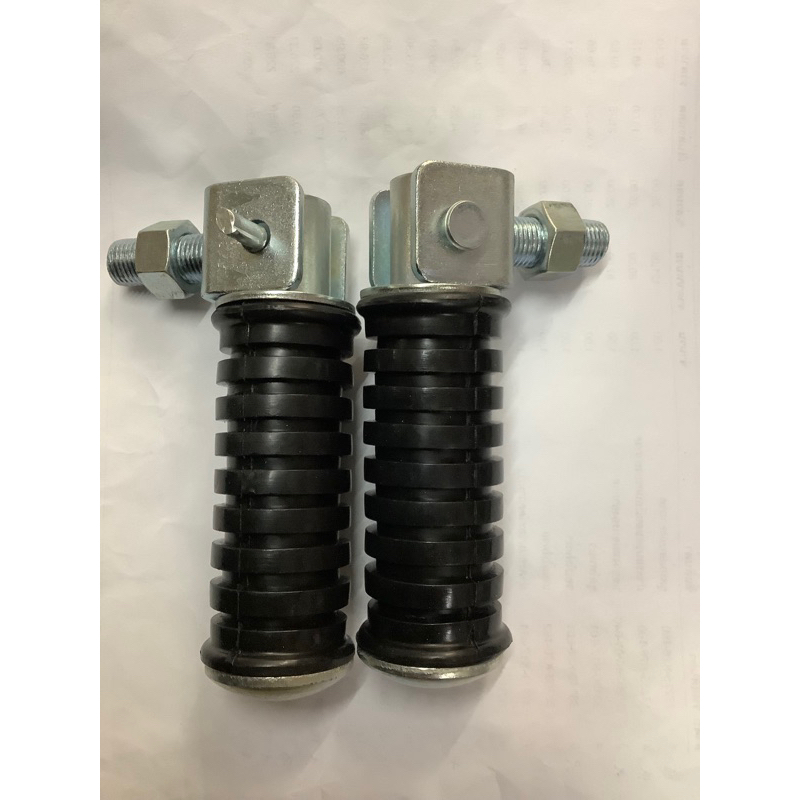 พักเท้าหลังYamaha-DT100Xราคาคู่ละ