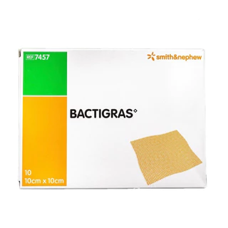 BACTIGRAS(กล่อง10ชิ้น) แผ่นตาข่ายปิดแผล 10x10CM เคลือบพาราฟิน ป้องกันผ้าก๊อซติดแผล แบคติกราส