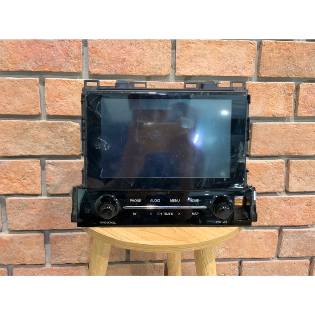 จอเดิมติดหน้ารถ Toyota alphard30 ของแท้มือสอง สภาพสวยใช้งานได้เลย