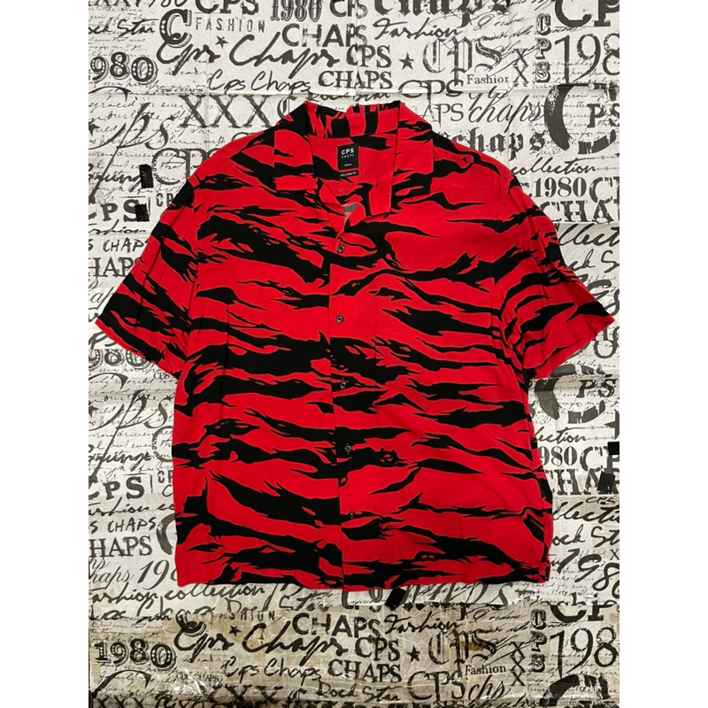 CPS CHAPS GRAPHIC TIGER RED PRINT HAWAII SHIRT SIZE S สภาพใหม่ของแท้ 100% เสื้อเชิ้ตฮาวายผู้ชาย พี่ต