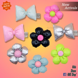 [ใช้โค้ดลด 20% ได้] จิ๊บบิท ติดรองเท้า-ติดกระเป๋า ดอกเล็ก-ดอ…