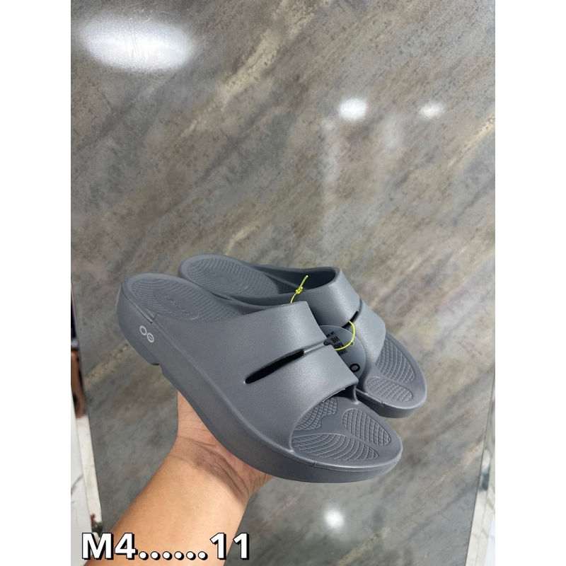 รองเท้าแตะ (OOFOS)  size 37….45 รุ่นใหม่ คุณภาพดีใส่ได้นานกันน้ำได้นิ่ม สำหรับผู้ชาย