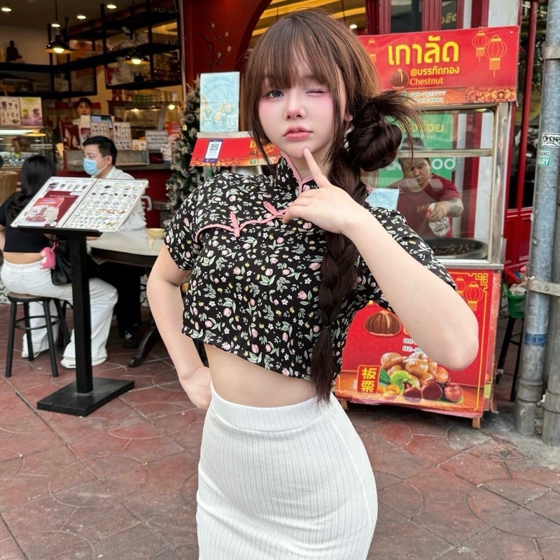 Petite♡︎ Botun crop เสื้อครอปคอจีนใส่รับอั่งเปาตรุษจีน เสื้อกี่เพ้า เสื้ออาหมวยลายดอกโบตั๋น น่ารัก ราคา ถูกที่สุด ดีลบีเคเค แกลเลอรีภาพที่ 8