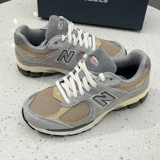 New Balance NB 2002R taupe (ของแท้ 100%💯)