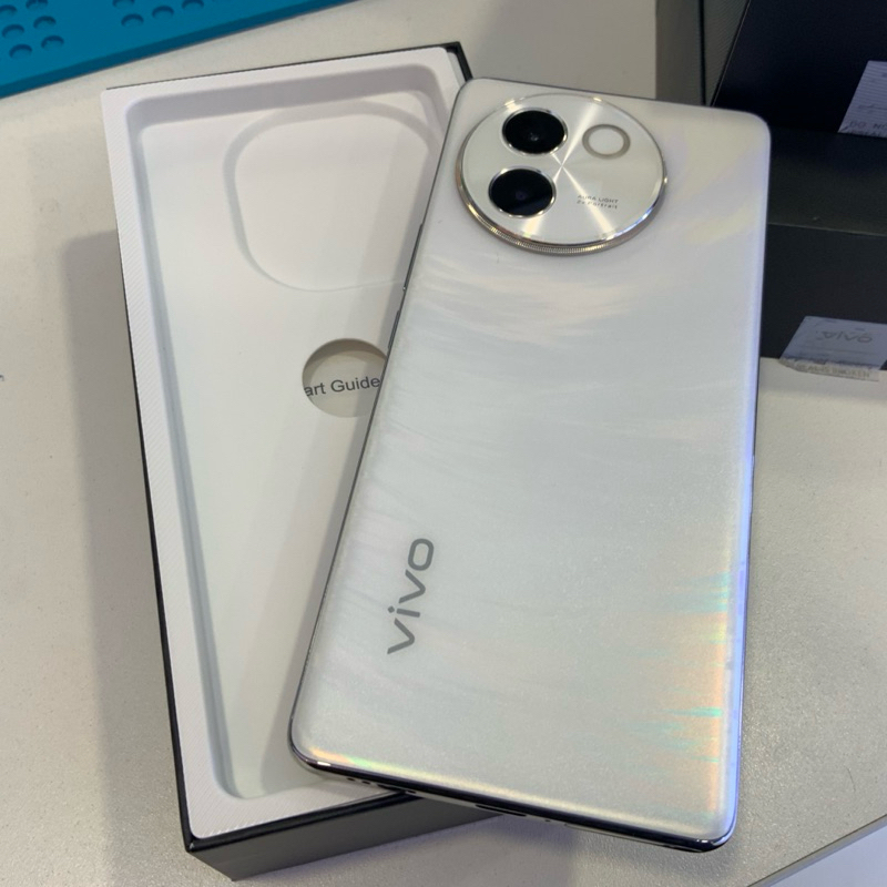 Vivo V30e Ram8/256(5G) เครื่องศูนย์ไทย เครื่องเคลียสต๊อก สีขาว ประกันร้าน 6 เดือน ฟรีเคสพร้อมอุปกรณ์แท้