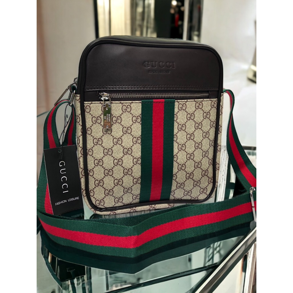 มาใหม่กระเป๋าสะพายข้างผู้ชายแบบซิปรูดขนาด 10 นิ้วมี 4 แบบให้เลือกมี 3 แบบให้เลือกรับประกันของตรงปก