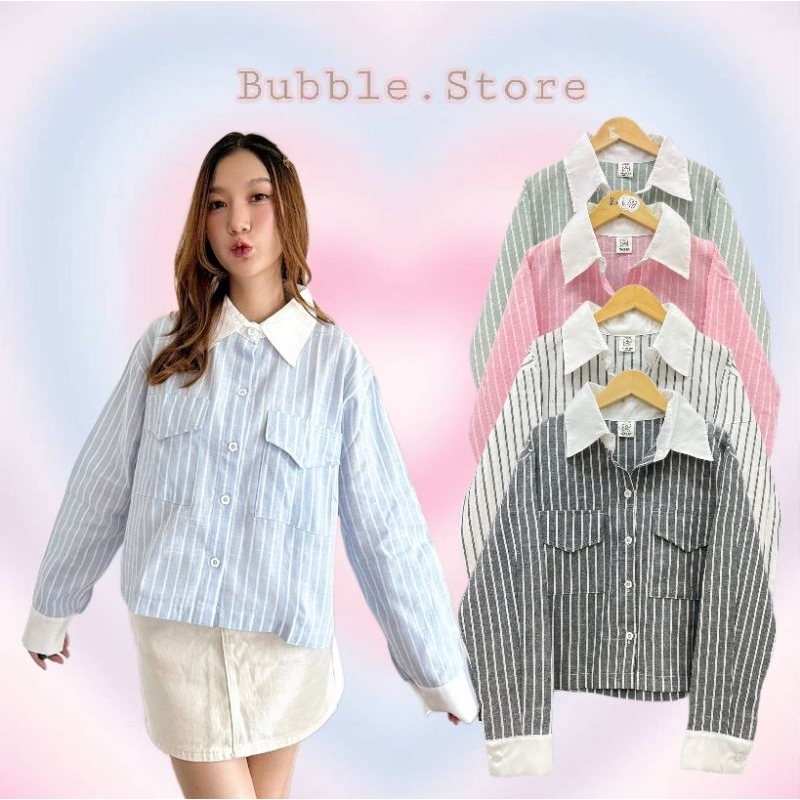 เสื้อเชิ้ตแขนยาวผ้าคอตตอนทอลายทาง แต่งดีเทลด้วยผ้าขาว กระเป๋า 2 ใบใช้งานได้จริง