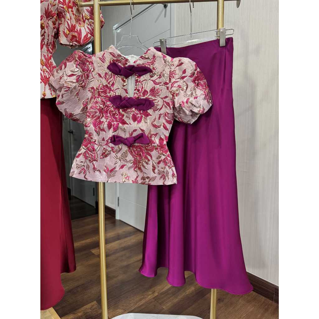 colourblockmatter - เสื้อตรุษจีน 9918-5 CNY TOP PUFF SLEEVE