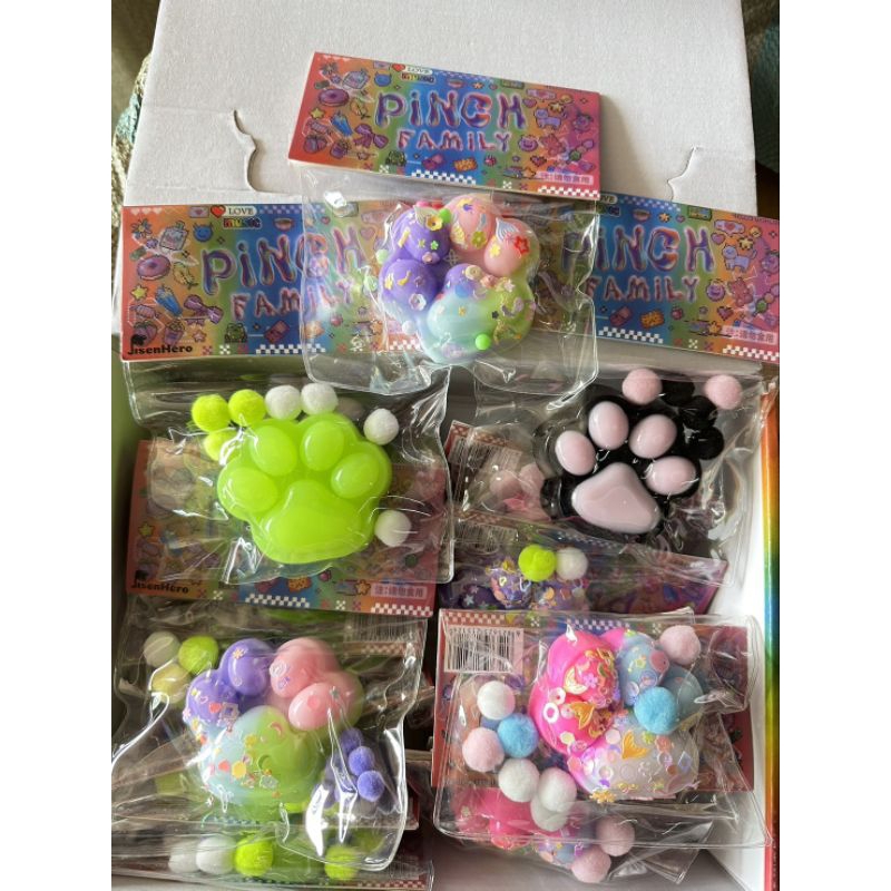 ของเล่นสกุชชี่บีบนุ่มนิ่มคละสีกลิ่นหอมยกกล่อง 12 ชิ้น โค้ดลด 30WOW200