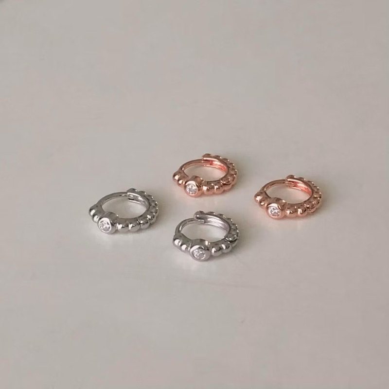 Winterwinter Jewelry Silver925 : เครื่องประดับเงินแท้ ต่างหูห่วงเงินแท้ ประดับเพชร cz ( 10 mm )