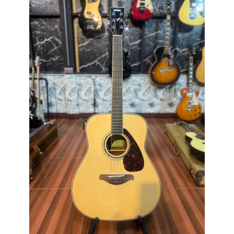กีตาร์โปร่งมือสอง Yamaha FG830 สภาพใหม่ อุปกรณ์ครบ