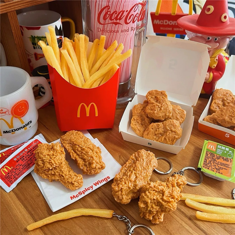 พร้อมส่ง📍พวงกุญแจไก่ทอด/เนื้อตุ๋น/กระดูกไก่/เนื้อติดกระดูก/เฟรนฟรายใหญ่ราดซอส