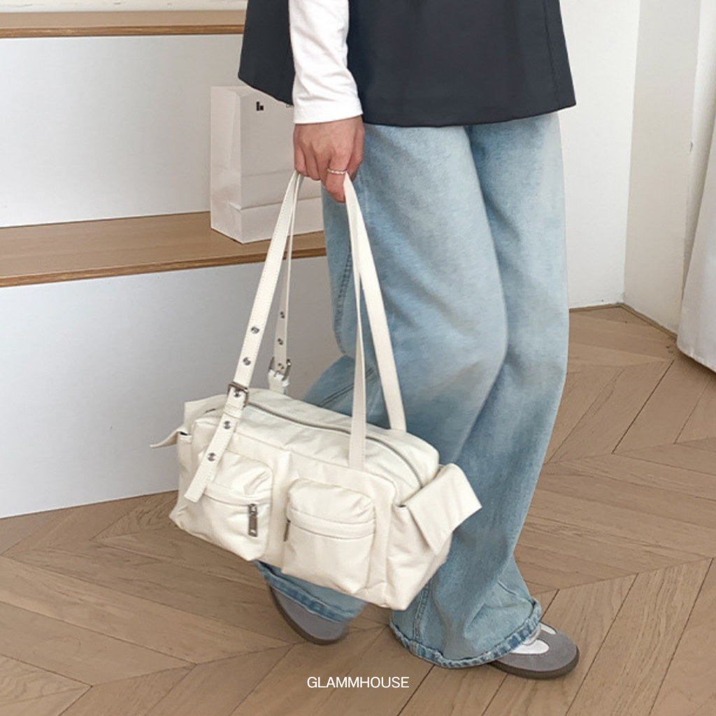 Glammhouse - Jennifer bag กระเป๋าสะพายหนังทรง cargo สายปรับเหลายระดับ กระเป๋าจุได้เยอะ ใบนี้น่ารัก Everydaylook แบบสุดๆ
