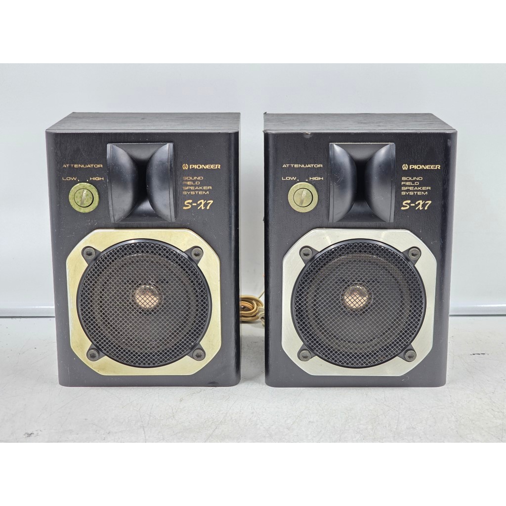 AZ181 ลำโพง 1 คู่ มือสองญี่ปุ่น (061-062) PIONEER S-X7 30W 16 โอห์ม Woofer 3 นิ้ว Size ตู้ 13.5x11.5