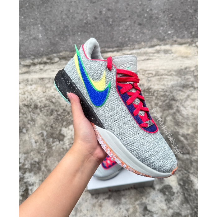 LeBron 20 “Lifer” DJ5422-002