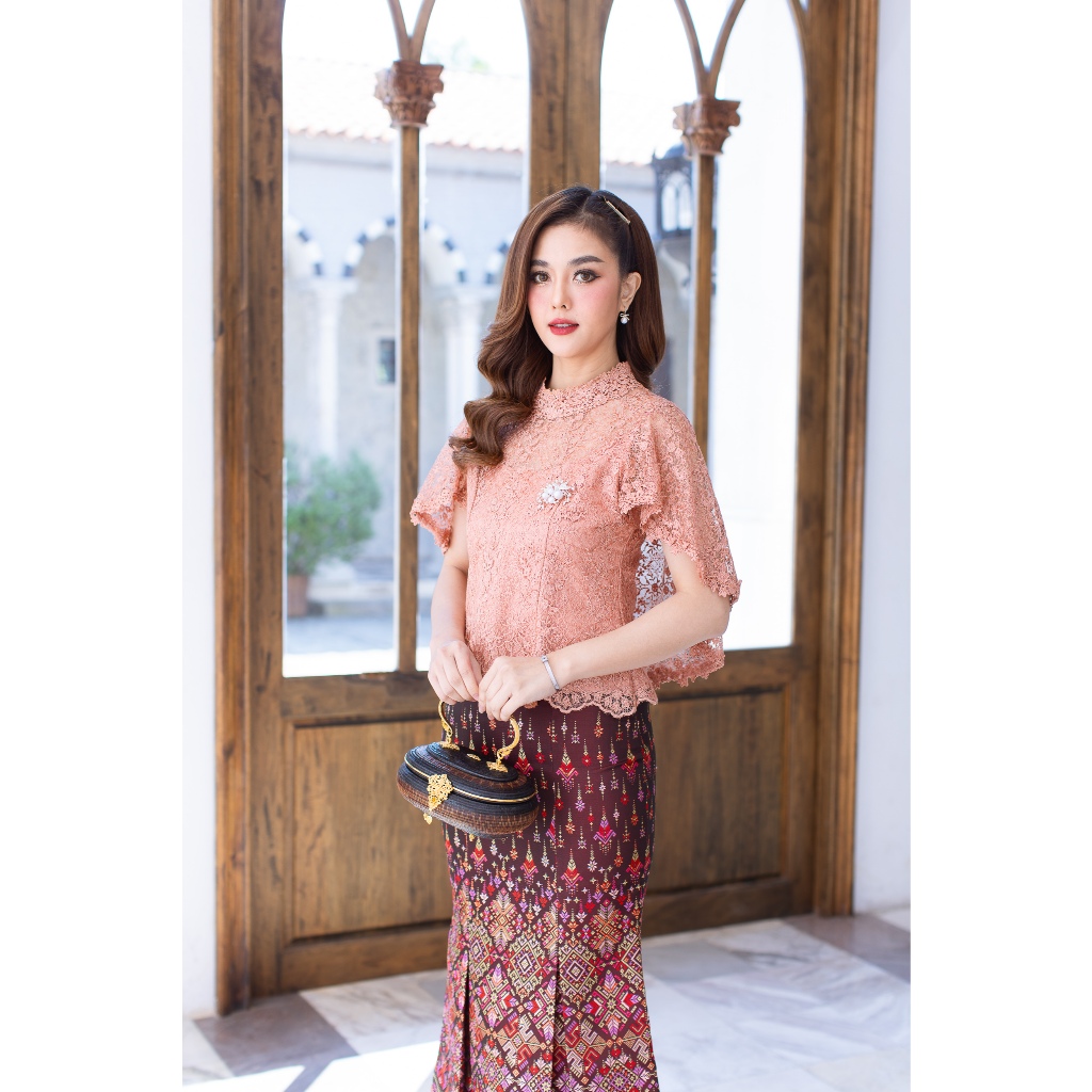 CHANIDA เสื้อลูกไม้ฝรั่งเศส ทรงปีกค้างคาว ทรงสวย ตรงปก งานคุณภาพ (รหัส 1032) *ราคาเฉพาะเสื้อ*