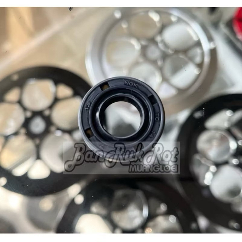 ซีลข้อเหวี่ยงฝั่งใบพัด (ซีลจานไฟ) new vespa รุ่น 3v, iget