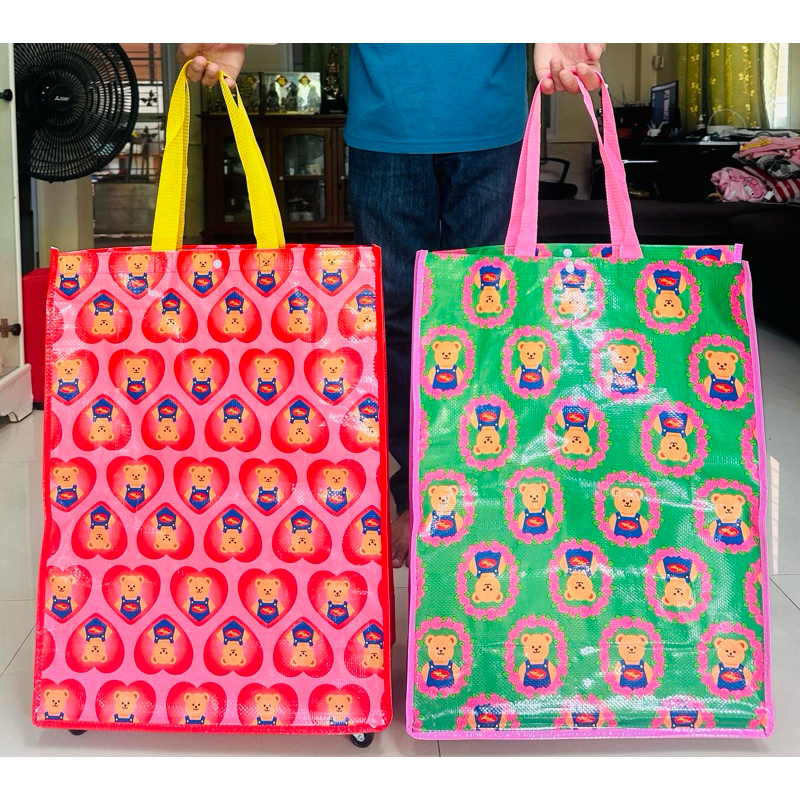 กระเป๋า Shopping Bag กระเป๋าล้อลาก wiggle wiggle Pedigree&Whiskas คละลาย 1ใบ