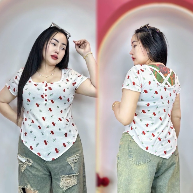 เสื้อสาวอวบปอ อก38-44 ยาว22 ผ้าร่องพิมลาย **รุ่น คอยูกระดุมลายเชอร์รี่**