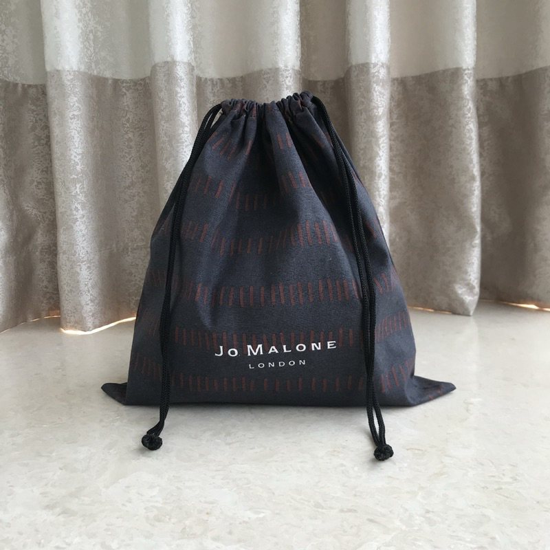 🎀 Jo Malone 🎀 กระเป๋า ถุงผ้าแบบ หูรูด โจมาโลน ใส่เครื่องสำอาง Makeup Toiletry Pouch Bag 33x34 cm ใส่รองเท้า แยกเสื้อผ้า