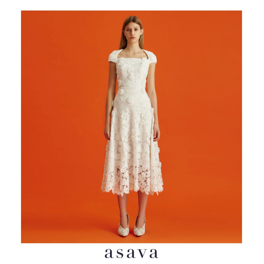 [asava aw24] Zaira Floral-lace Flare Skirt กระโปรงผู้หญิง ทรงแฟลร์ ตะขอและซิปหลัง ผ้าลูกไม้ตาไก่ 3 มิติ