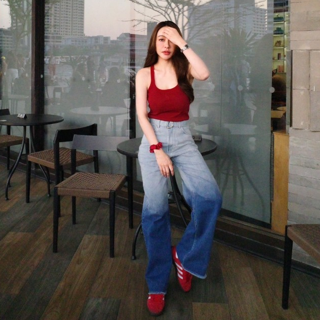 MOTTOM - ORION High Waisted Ombre Straight Leg Denim With Frayed Hem