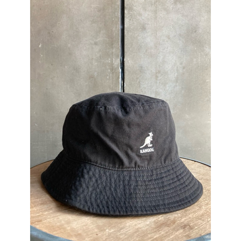 หมวก หมวกบักเก็ต kangol มือสอง