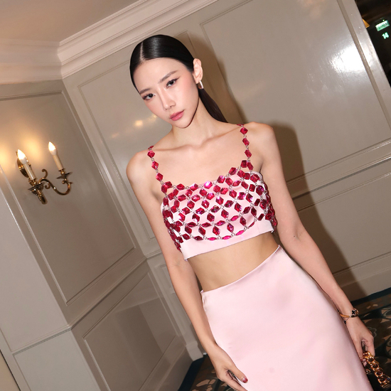 DARAN OFFICIAL - JEW CROP TOP & SLEEK SATIN SET (สีชมพู pre-order 10-14 วัน, สีขาวพร้อมส่งค่ะ)