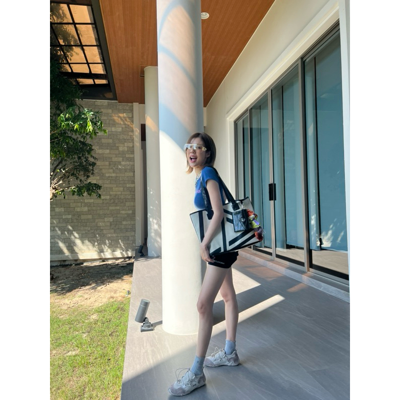 LoLo Bag (กระเป๋ารุ่นโลโล่)