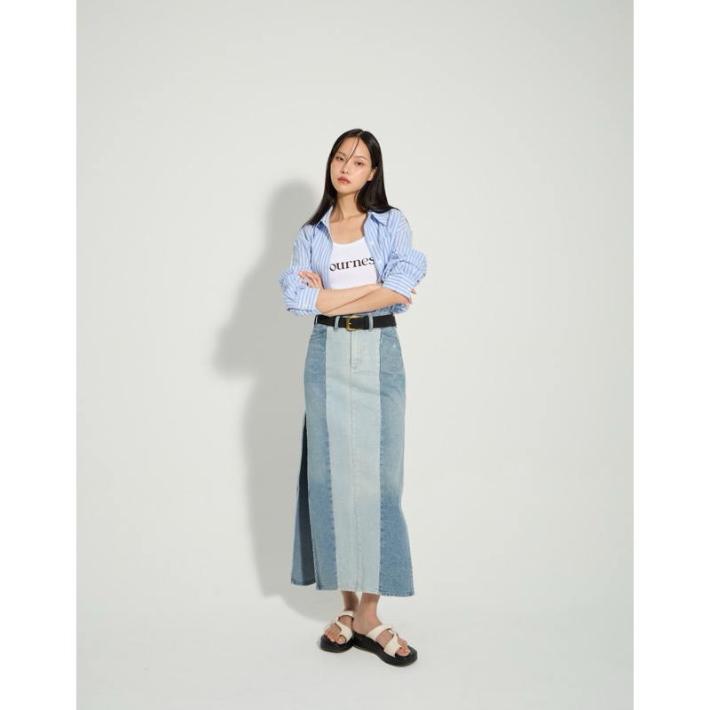 BOURNES - Two Tone Denim Skirt กระโปรงยีนส์
