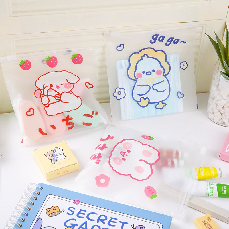 ถุงซิป แบบรูด พลาสติก กันน้ำ ลายการ์ตูน 13.5x13.5cm พร้อมส่งในไทย ซองใส่เครื่องเขียน ซองเก็บของ ใส่ขนม (ราคาต่อใบ)