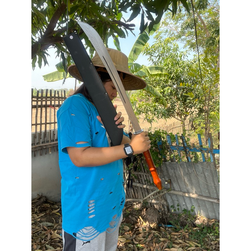 ดาบเซาะร่องพร้อมฟักหนังสีดำ