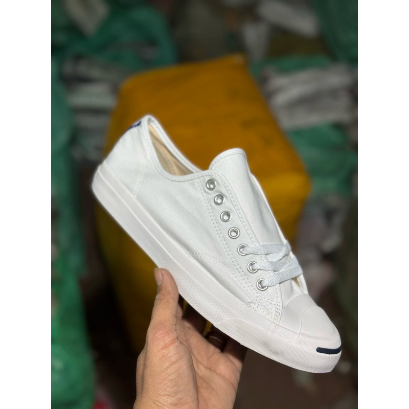 🛒🎁พร้อมส่งรองเท้า ⭐️Jack “Japan”สีขาว(แต่งแถบน้ำเงิน) พร้อมกล่อง  ใส่ได้ทั้ง ชาย-หญิง✅มีไซส์ 36-44😊