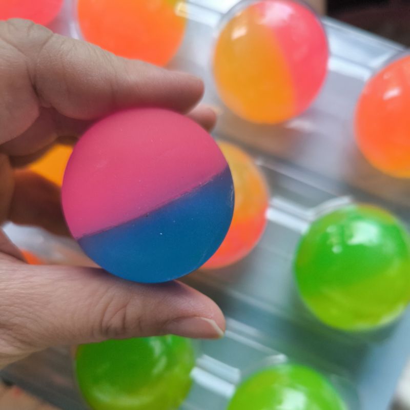 ลูกเด้งยักษ์ ลูกเด้งลูกใหญ่  สีสวย เด้งดี ส่งด่วนได้ กทม