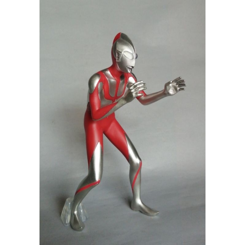 ULTRA​MAN.... HERO​'S  BRAVE​  STATUE  FIGURE