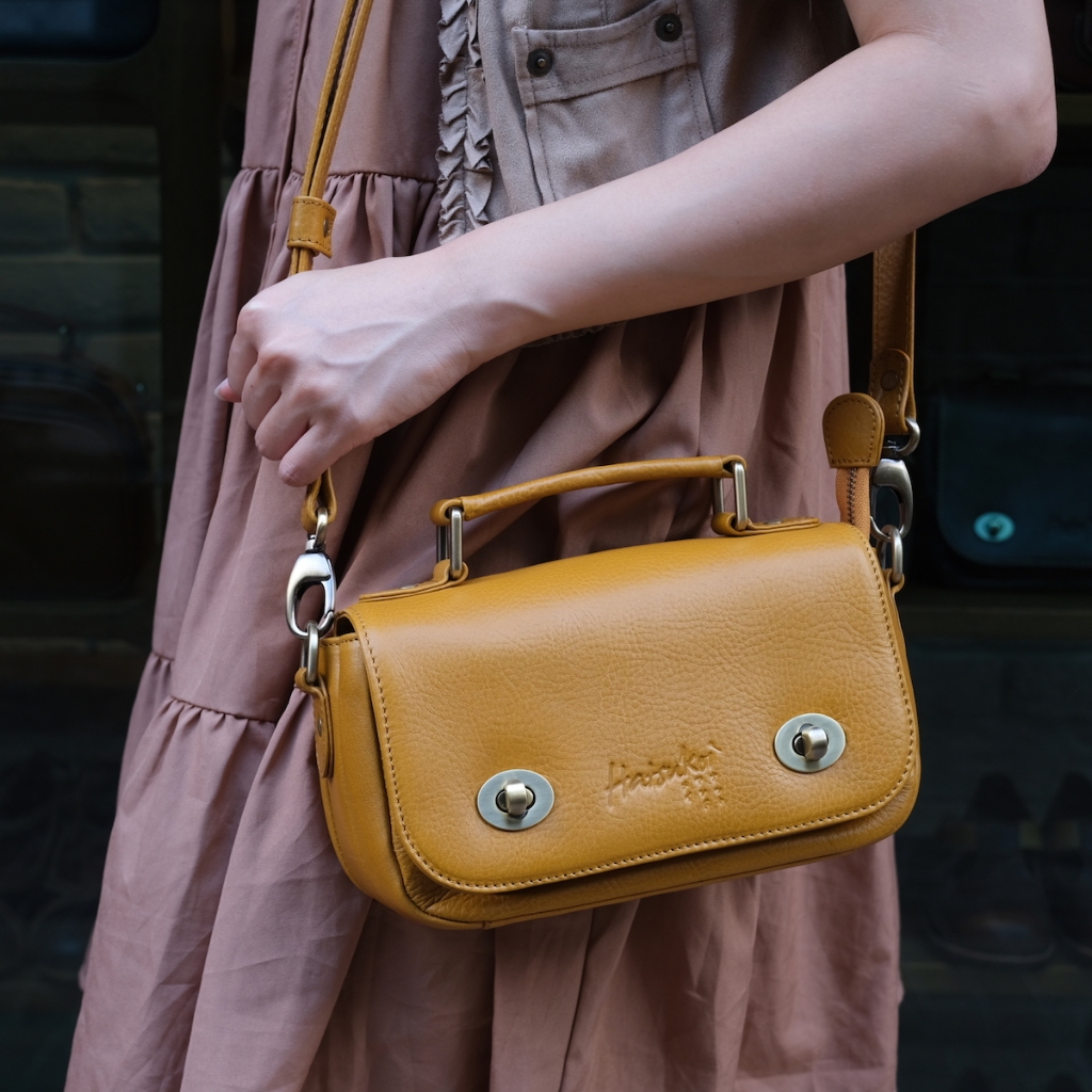 ⭐️กระเป๋าสะพายหนังวัวแท้สไตล์ญี่ปุ่น ลูกคุณ น่ารักสุดๆ Wata-ame Classic (Hatsukoi Leather Bag)