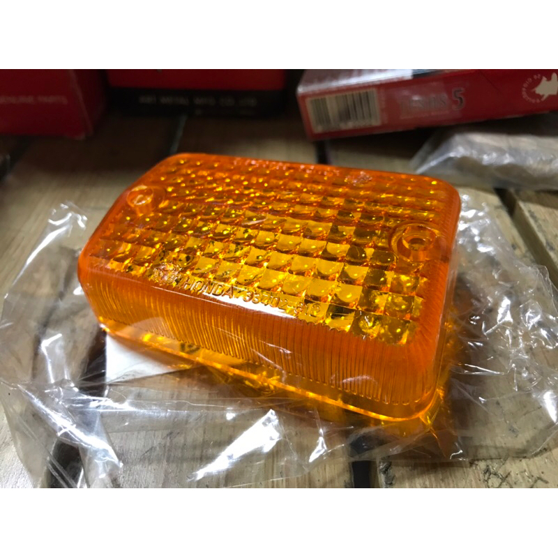 ฝาไฟเลี้ยว honda c700 c900