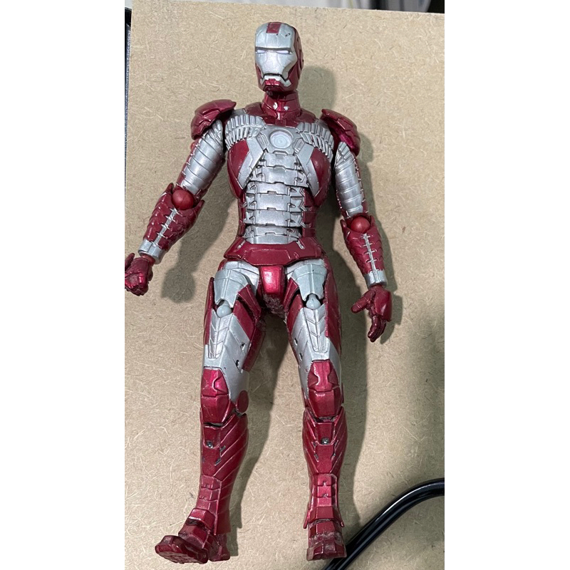 Revoltech 041 Ironman mark5 action figure 1/12 Iron man mk5 markV