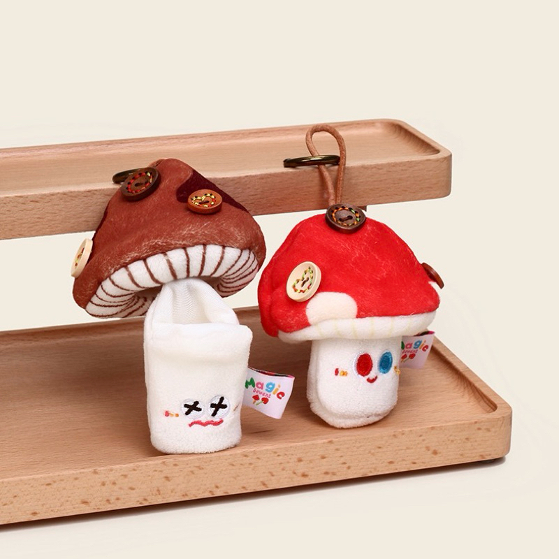 [พร้อมส่ง] พวงกุญแจตุ๊กตาน้องเห็ด 🍄‍🟫🍄