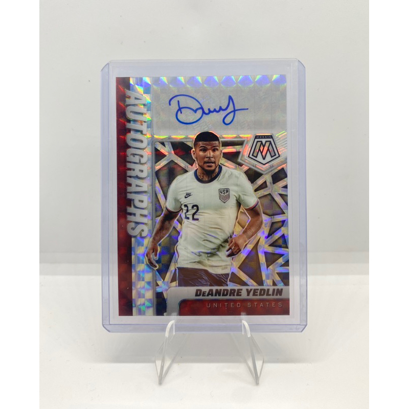 การ์ดฟุตบอล✍🏼ลายเซ็น DEANDRE YEDLIN  UNITED STATES AUTOGRAPHS 2021-22 PANINI-MOSAIC FIFA ROAD TO WOR