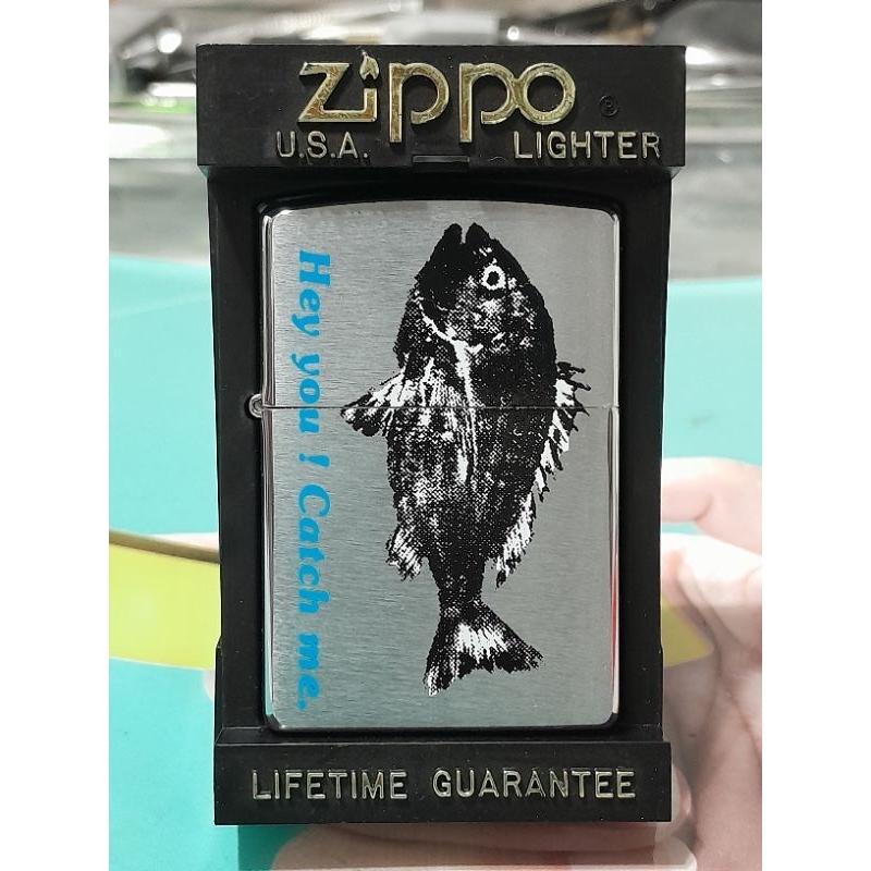 ZIPPO 200HEY YOU CATCH ME 1998 ของใหม่ไม่ผ่านการใช้งาน