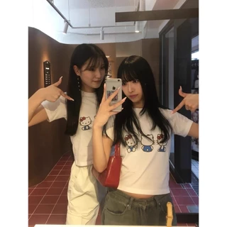 (จัดส่งตลอด 24 ชั่วโมง）Angle Official เสื้อยืดผู้หญิงฤดูร้อน ลุคหวานน่ารัก ทรงโอเวอร์ไซส์ สไตล์เกาหลี เข้ากับทุกชุด C23