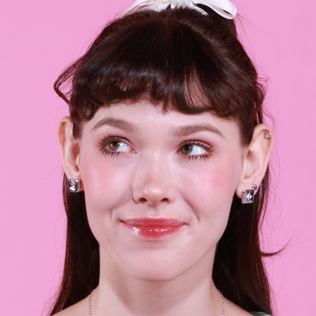 YVIS Joyful Y Stud Earring