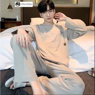 M-4XL(ราคาถูกที่สุด)ชุดนอนผู้ชาย，สีทึบที่หรูหรา，ชุดนอนผ้าซาตินเนื้อเรียบ，สวมใส่สบาย，8 สี，ขายาว+เสื้อ